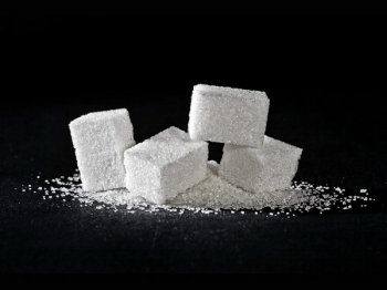 Сахар – вкусный и неполезный продукт